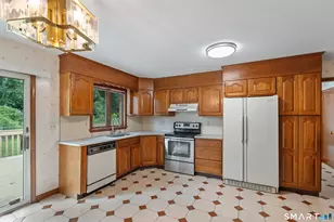 30 Marshalls Meadows, Wethersfield, CT 06109 - Photo 5