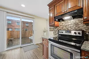 8 Barnstable Ln, Stamford, CT 06907 - Photo 11