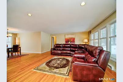 136 Knoll Drive, Hamden, CT 06518 - Photo 5