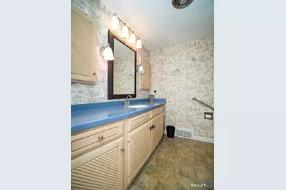 136 Knoll Drive, Hamden, CT 06518 - Photo 29