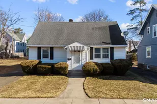 33 Newton St, Hamden, CT 06514 - Photo 1