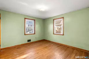 33 Newton St, Hamden, CT 06514 - Photo 17