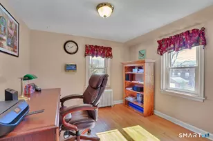 90 Colonial Dr, Hamden, CT 06518 - Photo 23