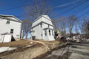 2 Lyon St, Putnam, CT 06260 - Photo 3