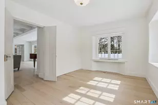 1085 Ridge Rd, Hamden, CT 06517 - Photo 7