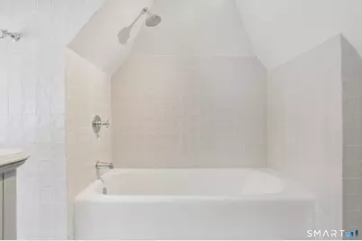 1085 Ridge Road, Hamden, CT 06517 - Photo 29