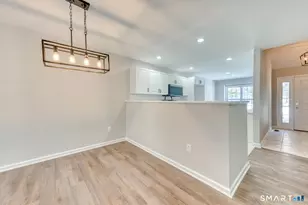 159 Jennifer Ln, Newtown, CT 06482 - Photo 9