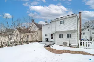 16 Nicholas Square, New Milford, CT 06776 - Photo 31