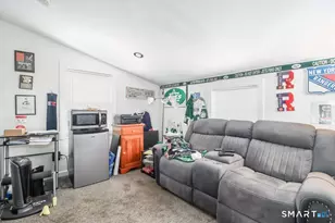 16 Nicholas Square, New Milford, CT 06776 - Photo 21