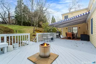 385 Samp Mortar Dr, Fairfield, CT 06824 - Photo 31