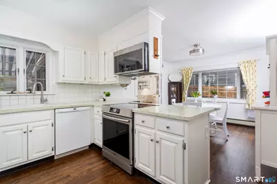 385 Samp Mortar Drive, Fairfield, CT 06824 - Photo 7