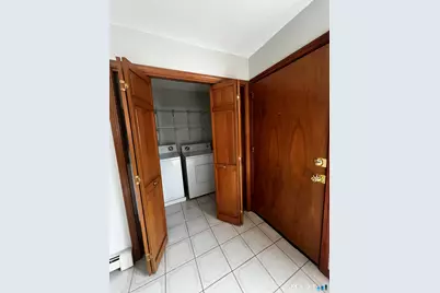 77 Mountford Street #2 west, Hartford, CT 06114 - Photo 5