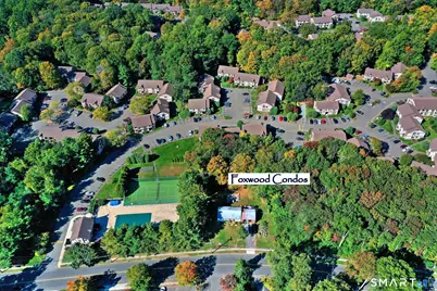 110 Foxwood Close #110, Milford, CT 06461 - Photo 3