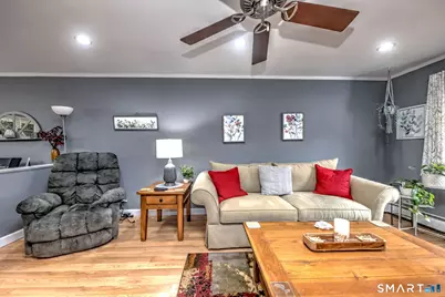 110 Foxwood Close #110, Milford, CT 06461 - Photo 9