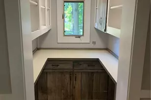 551 N Main St, Naugatuck, CT 06770 - Photo 11