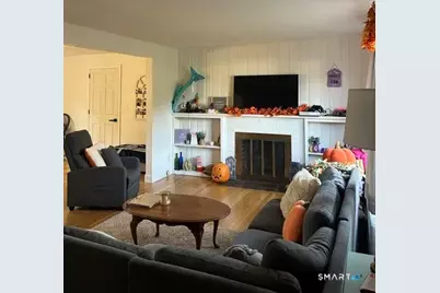 107 Richfield Road, Bridgeport, CT 06606 - Photo 23