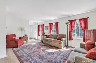 50 Summersweet Pl, Stratford, CT 06614 - Photo 9