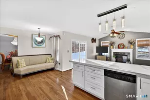 72 Broadmere Rd, Stratford, CT 06614 - Photo 9