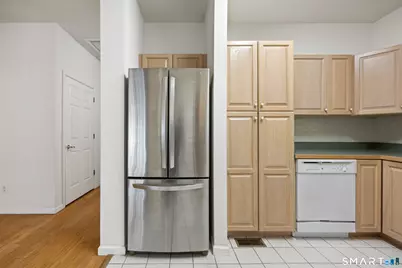 124 Southwick Court #124, Cheshire, CT 06410 - Photo 5