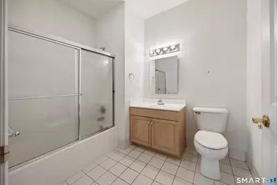 124 Southwick Court #124, Cheshire, CT 06410 - Photo 21