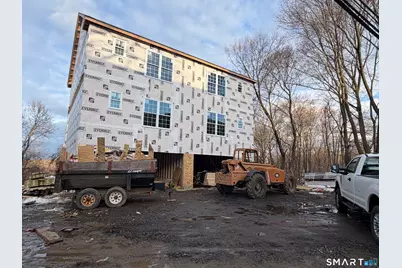 17 Staples Street, Danbury, CT 06810 - Photo 1