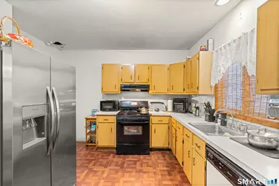 30 Hallock Avenue, New Haven, CT 06519 - Photo 11