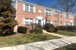 246 Seaton Rd, Stamford, CT 06902 - Photo 9