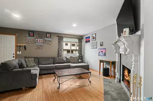 27 Crows Nest Ln, Danbury, CT 06810 - Photo 5