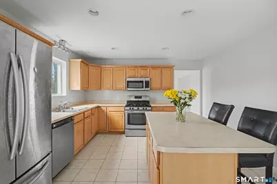 11 Mayo Avenue, Montville, CT 06370 - Photo 21