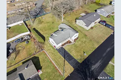 16 Phyllis Drive, Naugatuck, CT 06770 - Photo 35