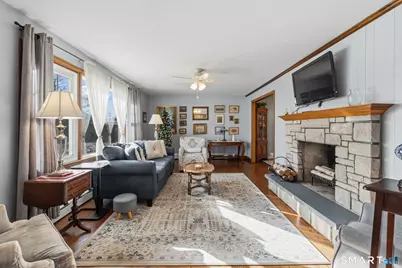 16 Phyllis Drive, Naugatuck, CT 06770 - Photo 3