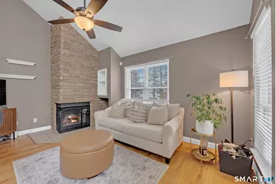 12 Carriage Crossing Lane #12, Middletown, CT 06457 - Photo 3