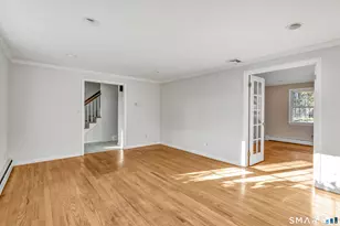 43 Limerick Rd, Trumbull, CT 06611 - Photo 5