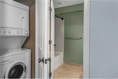 109 Forest Street #10, Stamford, CT 06901 - Photo 17