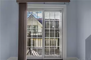 109 Forest St, Stamford, CT 06901 - Photo 23