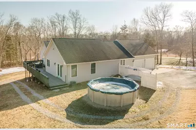 10 Meadow Brook Circle, Lisbon, CT 06351 - Photo 5