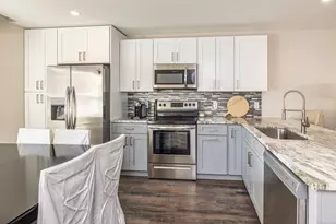 94 N Bridebrook Rd, East Lyme, CT 06357 - Photo 7