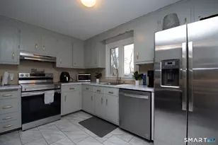 20A Seymour St, Windsor, CT 06095 - Photo 7