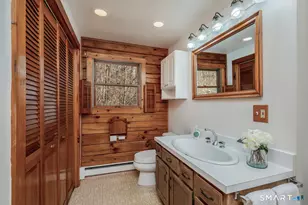 766 N Park Ave, Easton, CT 06612 - Photo 13