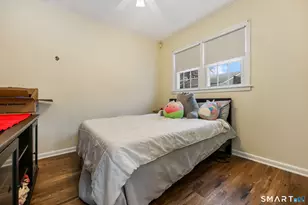 105 Daniel Dr, Bridgeport, CT 06606 - Photo 9