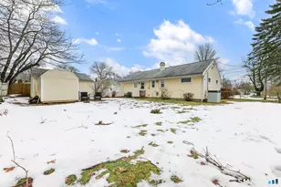 105 Daniel Dr, Bridgeport, CT 06606 - Photo 13