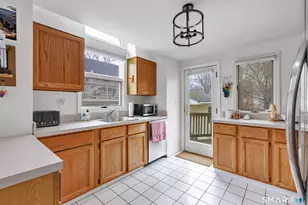 221 Meadows End Rd, Milford, CT 06460 - Photo 9