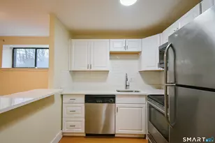 116 Putter Dr, Wallingford, CT 06492 - Photo 7