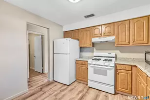 55 Thompson St, East Haven, CT 06513 - Photo 11