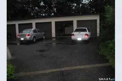 563 Howe 1st Floor Avenue, Shelton, CT 06484 - Photo 3