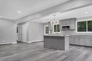 84 Connecticut Ave, Newington, CT 06111 - Photo 7