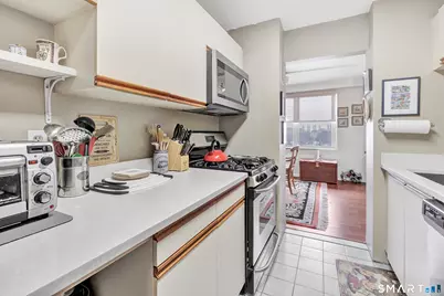 2625 Park Avenue #14J, Bridgeport, CT 06604 - Photo 17