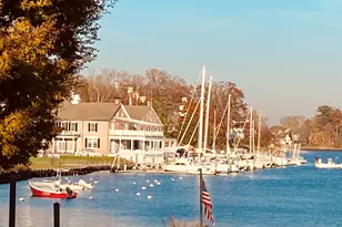 494 Pequot Ct, Fairfield, CT 06890 - Photo 13