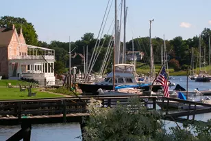 494 Pequot Ct, Fairfield, CT 06890 - Photo 7