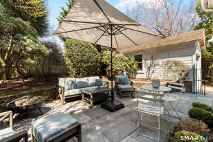 494 Pequot Ct, Fairfield, CT 06890 - Photo 19